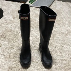 Black Hunter rain boots
